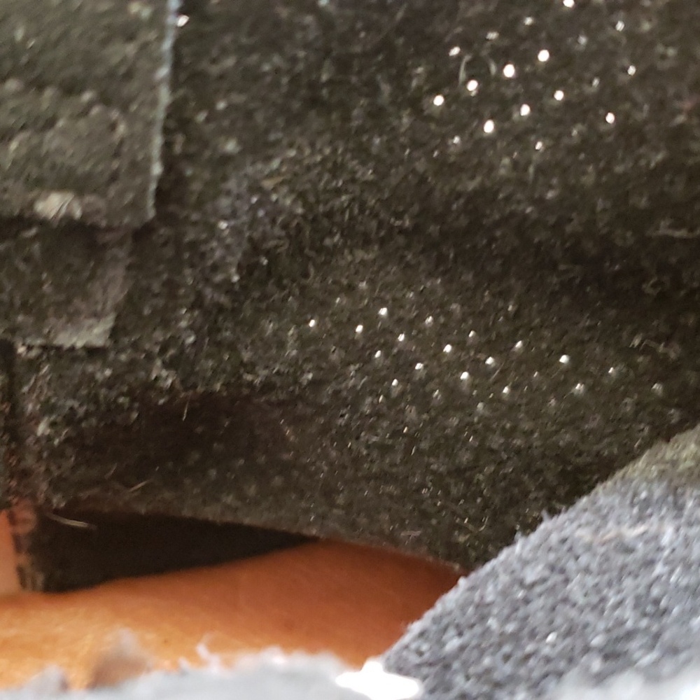 Suede UGG 7 Black - Picture 15 of 15